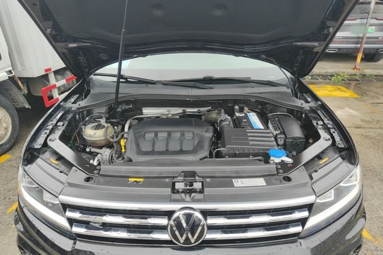Used Volkswagen Tiguan L 2021 330TSI Automatic Two-Wheel Drive R-Line Enhanced Edition Engine Bay