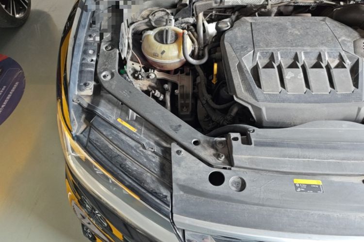 Used Volkswagen Tiguan L 2021 330TSI Automatic Two-Wheel Drive R-Line Enhanced Edition Engine Bay Right