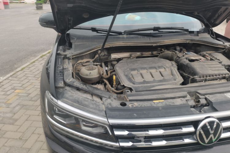 Used Volkswagen Tiguan L 2021 330TSI Automatic Two-Wheel Drive R-Line Flagship Edition Engine Bay Right