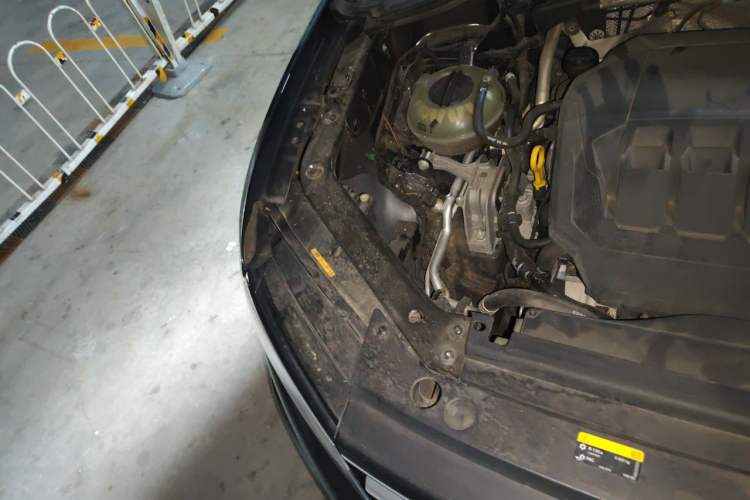 Used Volkswagen Tiguan L 2021 330TSI Automatic Two-Wheel Drive Smart Edition Engine Bay Right