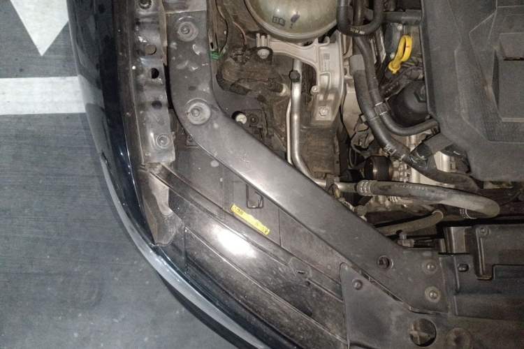 Used Volkswagen Tiguan L 2021 330TSI Automatic Two-Wheel Drive Smart Edition Engine Bay Right