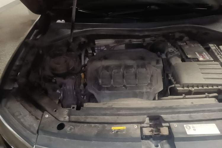 Used Volkswagen Tiguan L 2021 330TSI Automatic Two-Wheel Drive R-Line Flagship Edition Engine Bay Right