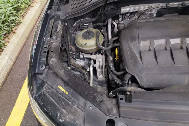 Used Volkswagen Tiguan L 2021 330TSI Automatic Two-Wheel Drive Smart Edition Engine Bay Right