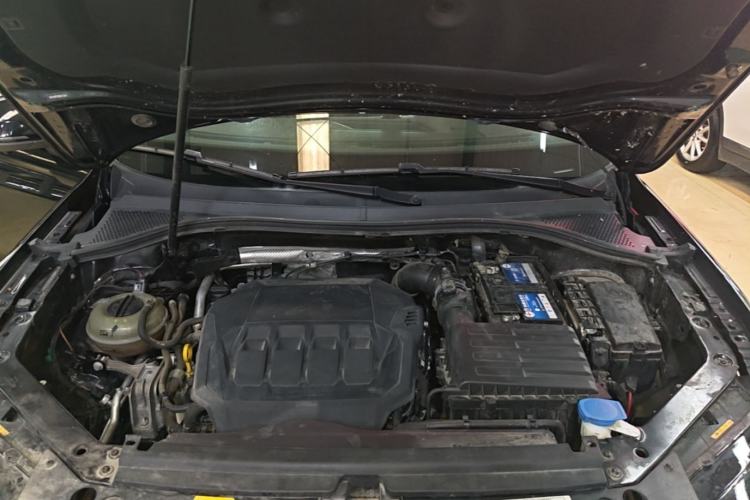 Used Volkswagen Tiguan L 2021 330TSI Automatic Two-Wheel Drive Smart Edition Engine Bay