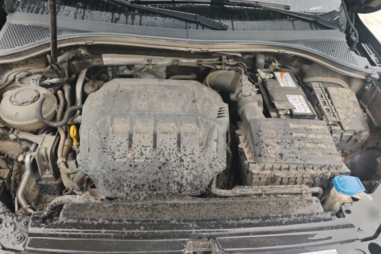 Used Volkswagen Tiguan L 2021 330TSI Automatic Two-Wheel Drive R-Line Enhanced Edition Engine Bay