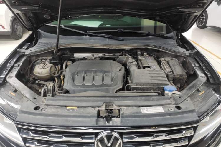 Used Volkswagen Tiguan L 2021 330TSI Automatic Two-Wheel Drive Smart Edition Engine Bay