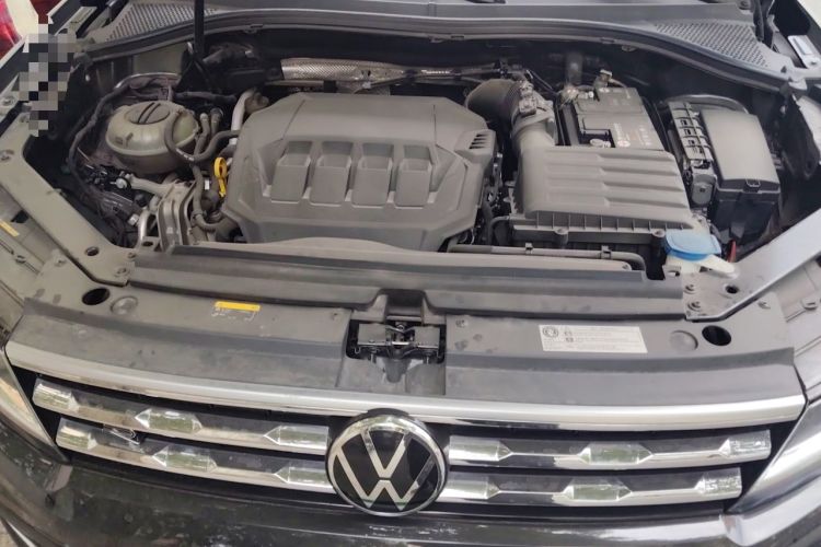 Used Volkswagen Tiguan L 2021 330TSI Automatic Two-Wheel Drive R-Line Enhanced Edition Engine Bay