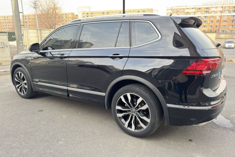 Used Volkswagen Tiguan L 2021 330TSI Automatic Two-Wheel Drive R-Line Enhanced Edition Exterior 1
