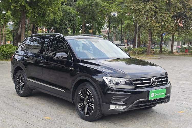 Used Volkswagen Tiguan L 2021 330TSI Automatic Two-Wheel Drive Smart Edition Exterior 2