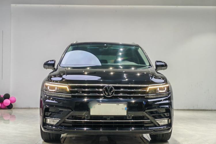 Used Volkswagen Tiguan L 2021 330TSI Automatic Two-Wheel Drive R-Line Flagship Edition Exterior 2