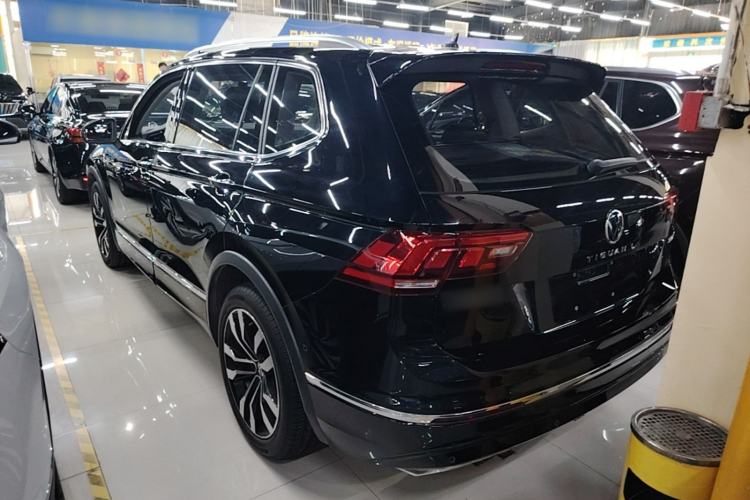 Used Volkswagen Tiguan L 2021 330TSI Automatic Two-Wheel Drive R-Line Enhanced Edition Exterior 2