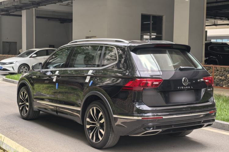 Used Volkswagen Tiguan L 2021 330TSI Automatic Two-Wheel Drive R-Line Enhanced Edition Exterior 2