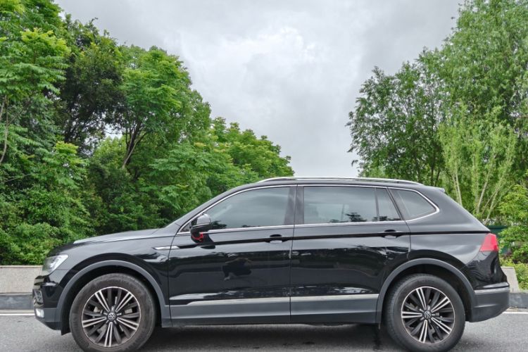Used Volkswagen Tiguan L 2021 330TSI Automatic Two-Wheel Drive Smart Edition Exterior 2