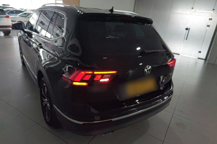 Used Volkswagen Tiguan L 2021 330TSI Automatic Two-Wheel Drive Smart Edition Exterior 2
