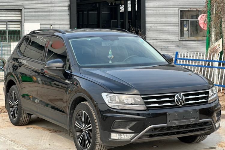 Used Volkswagen Tiguan L 2021 330TSI Automatic Two-Wheel Drive Comfort Edition Exterior 2