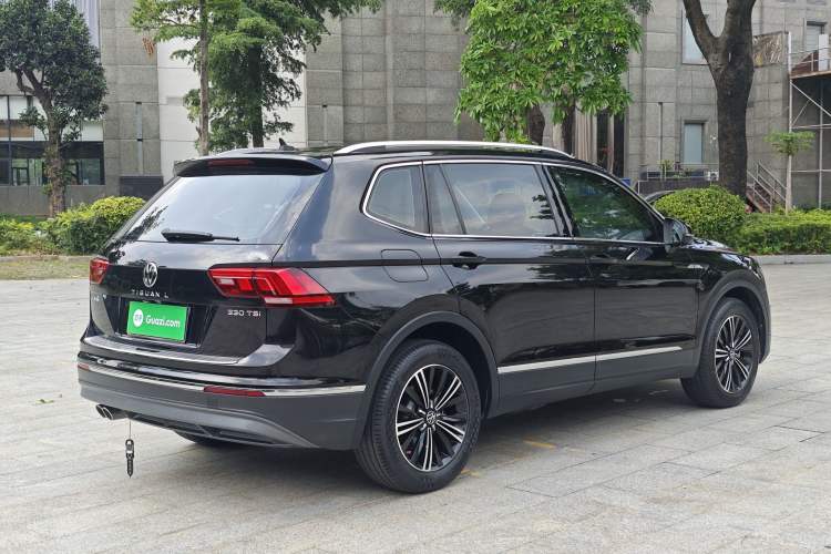 Used Volkswagen Tiguan L 2021 330TSI Automatic Two-Wheel Drive Smart Edition Exterior 3