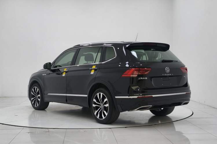 Used Volkswagen Tiguan L 2021 380TSI Automatic All-Wheel Drive R-Line Comfort Plus 7-Seater Exterior 3