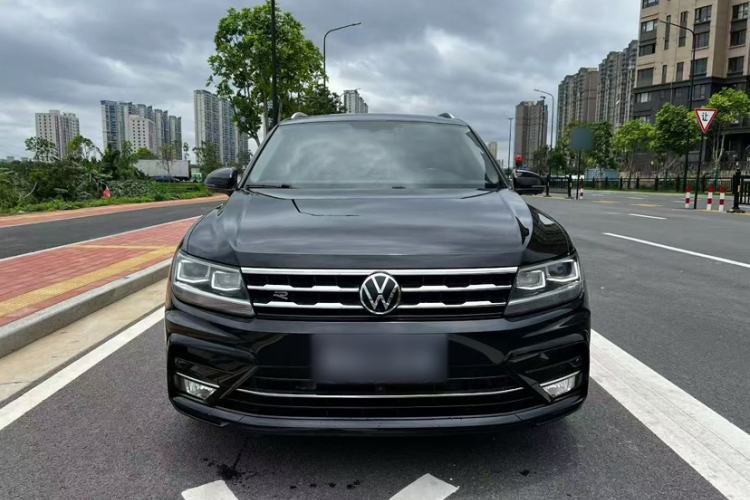 Used Volkswagen Tiguan L 2021 330TSI Automatic Two-Wheel Drive R-Line Enhanced Edition Exterior 3