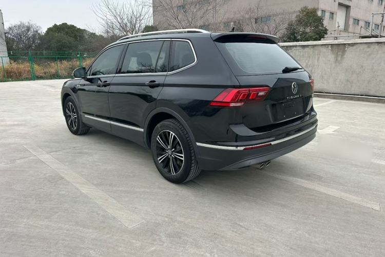 Used Volkswagen Tiguan L 2021 330TSI Automatic Two-Wheel Drive Smart Edition Exterior 4