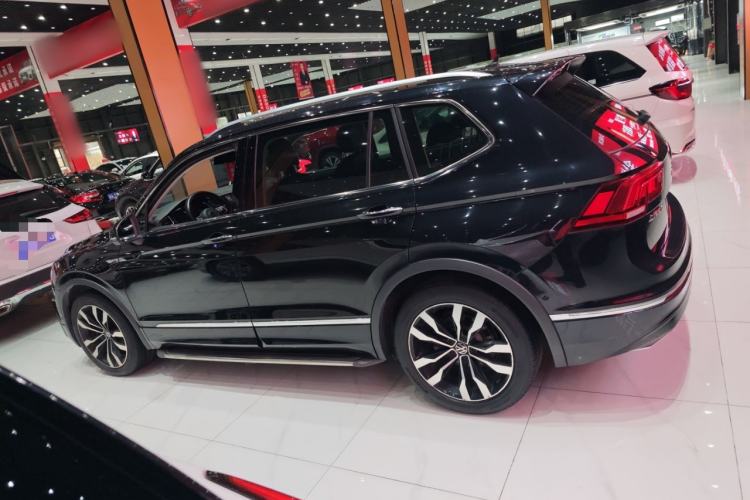 Used Volkswagen Tiguan L 2021 330TSI Automatic Two-Wheel Drive R-Line Enhanced Edition Exterior 5