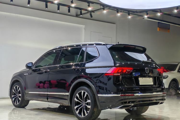 Used Volkswagen Tiguan L 2021 330TSI Automatic Two-Wheel Drive R-Line Flagship Edition Exterior 6