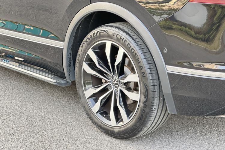 Used Volkswagen Tiguan L 2021 330TSI Automatic Two-Wheel Drive R-Line Enhanced Edition Exterior 7