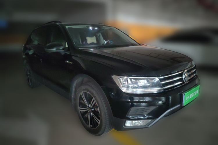 Used Volkswagen Tiguan L 2021 330TSI Automatic Two-Wheel Drive Comfort Edition Front Right 45 Deg
