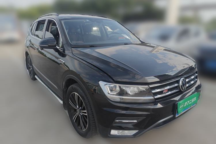 Used Volkswagen Tiguan L 2021 280TSI Automatic Two-Wheel Drive Smart Edition Front Right 45 Deg