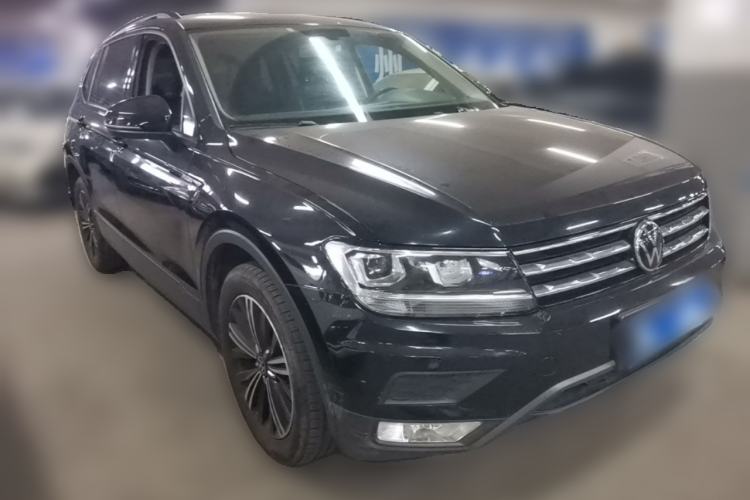 Used Volkswagen Tiguan L 2021 330TSI Automatic Two-Wheel Drive Comfort Edition Front Right 45 Deg