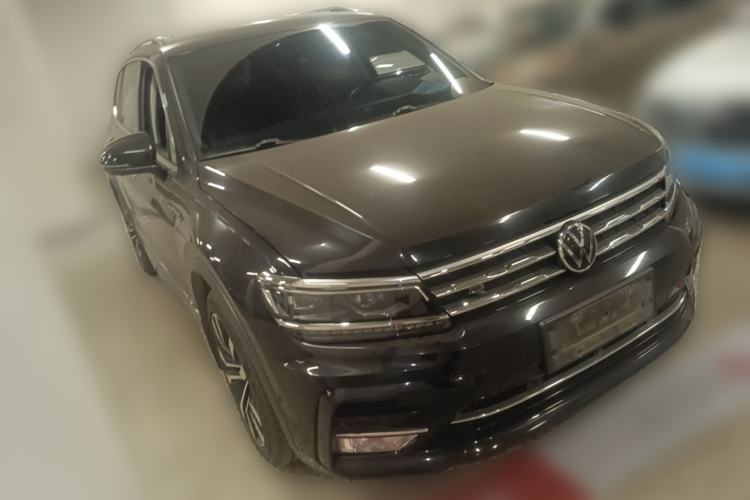 Used Volkswagen Tiguan L 2021 330TSI Automatic Two-Wheel Drive R-Line Flagship Edition Front Right 45 Deg