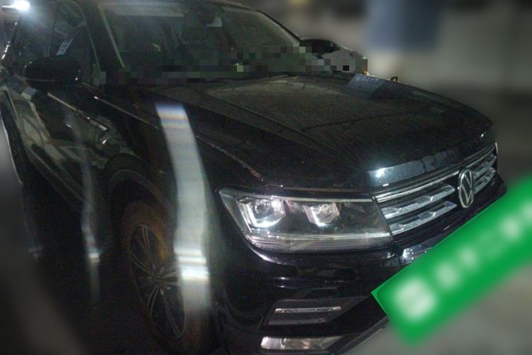 Used Volkswagen Tiguan L 2021 330TSI Automatic Two-Wheel Drive Smart Edition Front Right 45 Deg