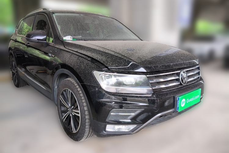 Used Volkswagen Tiguan L 2021 330TSI Automatic Two-Wheel Drive Smart Edition Front Right 45 Deg