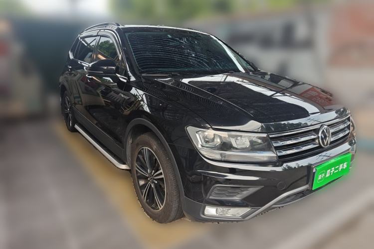 Used Volkswagen Tiguan L 2021 280TSI Automatic Two-Wheel Drive Smart Edition Front Right 45 Deg