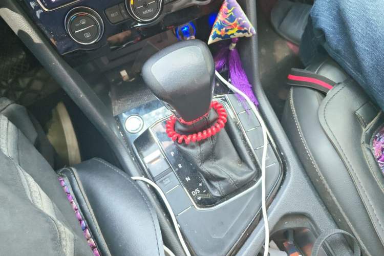 Used Volkswagen Tiguan L 2021 330TSI Automatic Two-Wheel Drive Smart Edition Gear Lever