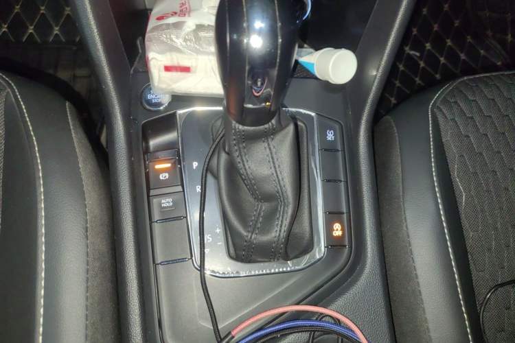 Used Volkswagen Tiguan L 2021 330TSI Automatic Two-Wheel Drive Comfort Edition Gear Lever