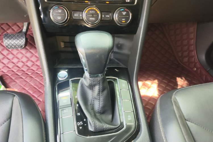 Used Volkswagen Tiguan L 2021 330TSI Automatic Two-Wheel Drive Smart Edition Gear Lever