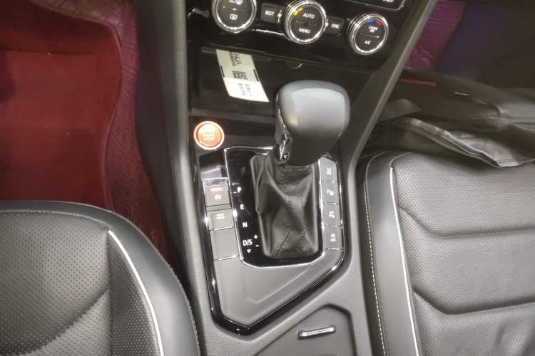 Used Volkswagen Tiguan L 2021 330TSI Automatic Two-Wheel Drive R-Line Flagship Edition Gear Lever