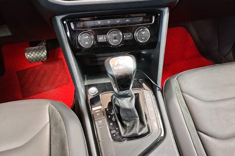 Used Volkswagen Tiguan L 2021 330TSI Automatic Two-Wheel Drive Smart Edition Gear Lever