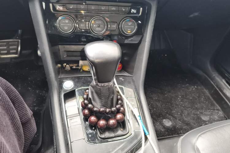Used Volkswagen Tiguan L 2021 330TSI Automatic Two-Wheel Drive R-Line Enhanced Edition Gear Lever