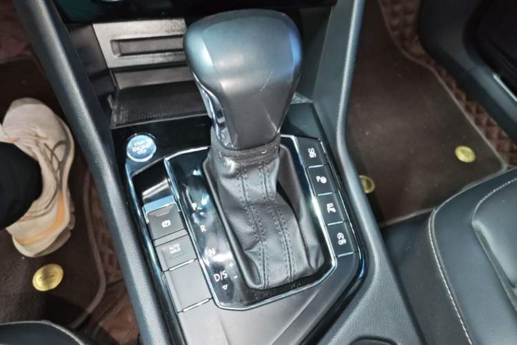 Used Volkswagen Tiguan L 2021 330TSI Automatic Two-Wheel Drive R-Line Enhanced Edition Gear Lever