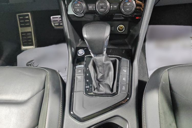 Used Volkswagen Tiguan L 2021 330TSI Automatic Two-Wheel Drive R-Line Enhanced Edition Gear Lever