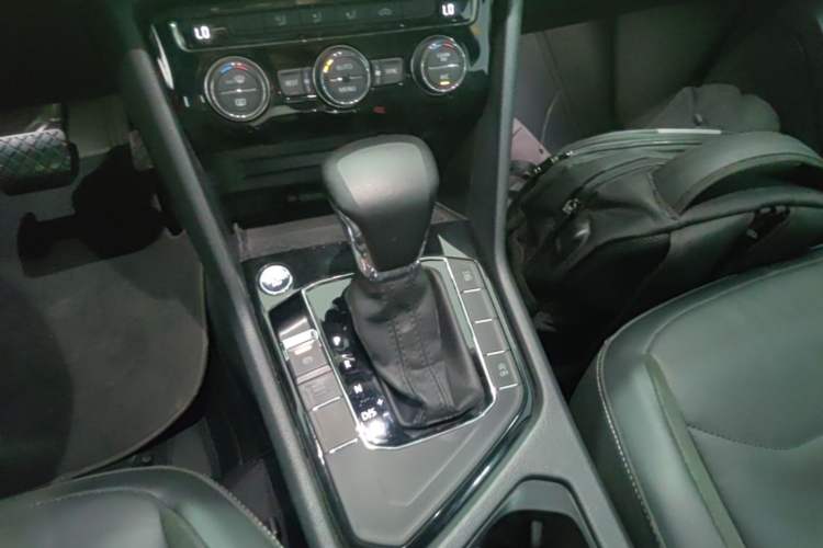 Used Volkswagen Tiguan L 2021 330TSI Automatic Two-Wheel Drive Smart Edition Gear Lever