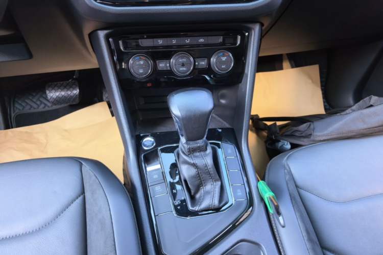 Used Volkswagen Tiguan L 2021 330TSI Automatic Two-Wheel Drive Smart Edition Gear Lever