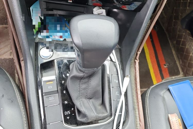 Used Volkswagen Tiguan L 2021 330TSI Automatic Two-Wheel Drive R-Line Enhanced Edition Gear Lever