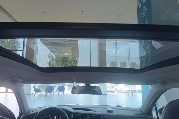 Used Volkswagen Tiguan L 2021 330TSI Automatic Two-Wheel Drive Smart Edition Headliner