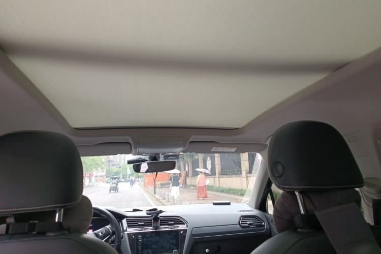 Used Volkswagen Tiguan L 2021 330TSI Automatic Two-Wheel Drive R-Line Enhanced Edition Headliner