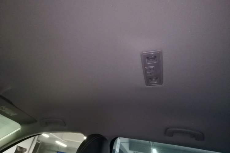 Used Volkswagen Tiguan L 2021 330TSI Automatic Two-Wheel Drive Comfort Edition Headliner