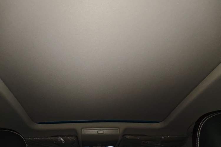 Used Volkswagen Tiguan L 2021 330TSI Automatic Two-Wheel Drive Smart Edition Headliner