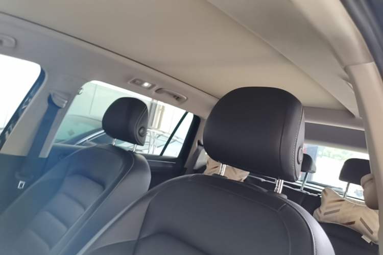 Used Volkswagen Tiguan L 2021 330TSI Automatic Two-Wheel Drive R-Line Enhanced Edition Headliner