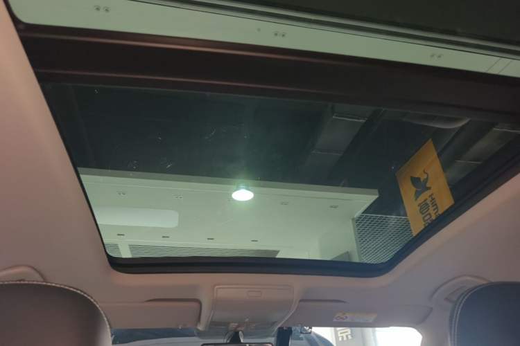 Used Volkswagen Tiguan L 2021 330TSI Automatic Two-Wheel Drive Smart Edition Headliner